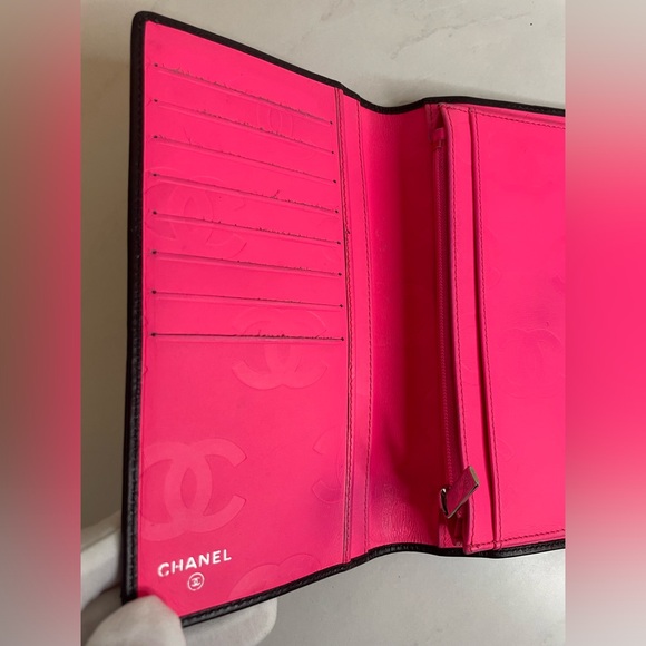 Authentic CHANEL Cambon Bi-Fold Leather Wallet - Black and Pink - Picture 7 of 13